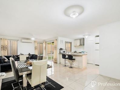 10/21 Browder Drive, Seville Grove WA 6112