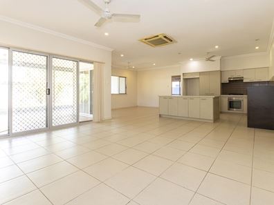 10 Tamarind Meander, Kununurra WA 6743