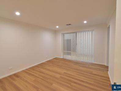 62 Currawong Loop, Treeby WA 6164