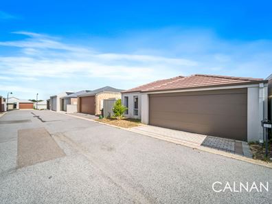 11 Agata Lane, Hammond Park WA 6164