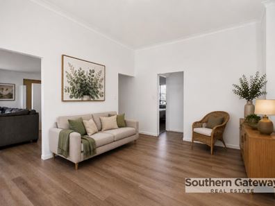 5 Sheoak Heights, Parmelia WA 6167