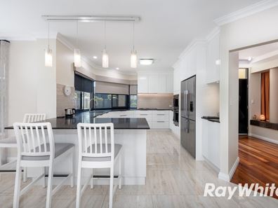 18 San Marco Quays, Halls Head WA 6210