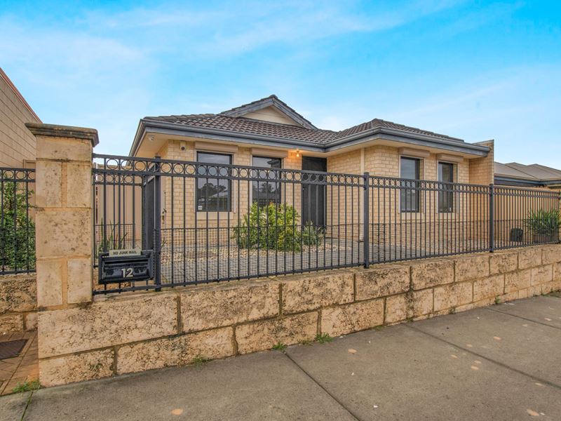 12 Stratford Rd, Bertram WA 6167