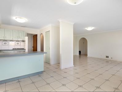17 Clytie Road, Silver Sands WA 6210