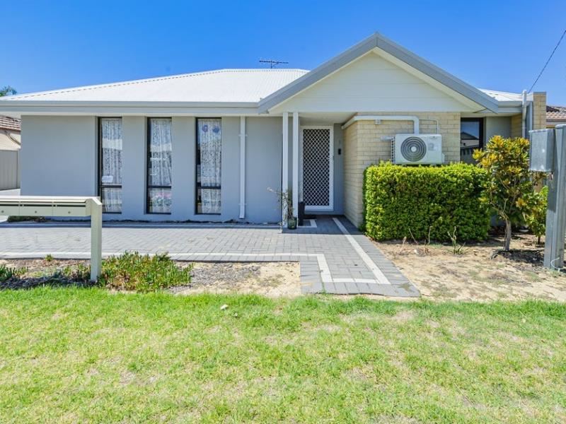 1/4 Balfour, Swan View WA 6056