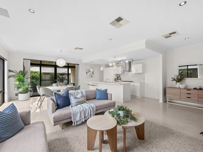 9 Blackall Mews, Piara Waters WA 6112