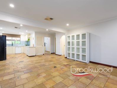4 Sadlier Court, Stoneville WA 6081