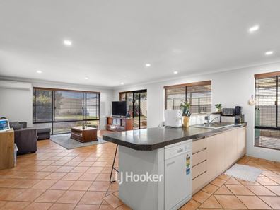 4 O'Meehan Green, Usher WA 6230