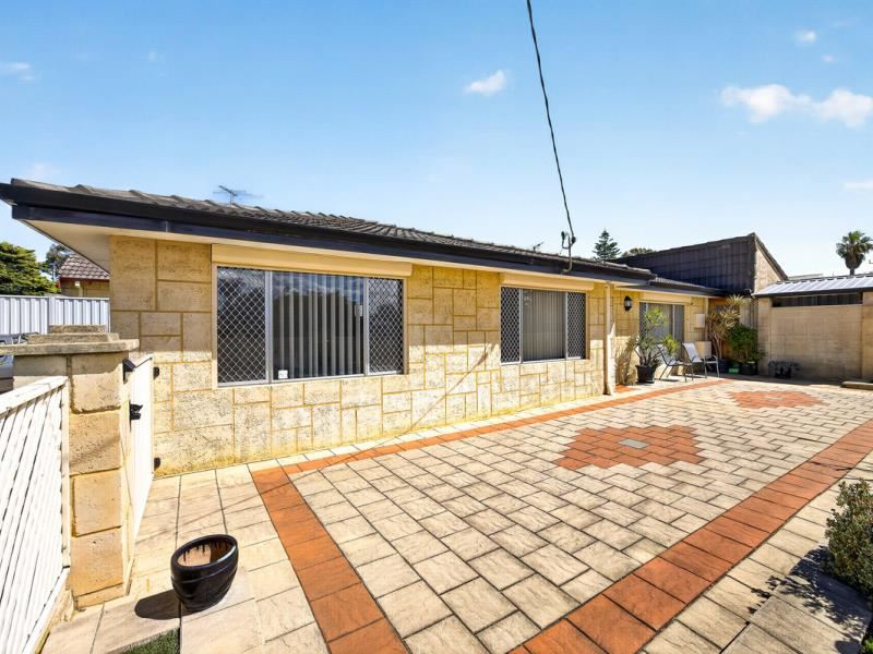 133 Clontarf Street, Sorrento WA 6020