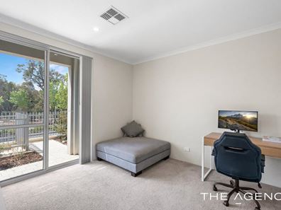 24 Quartermaine Boulevard, Mandogalup WA 6167