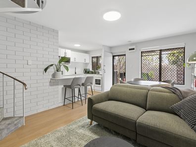 9/246 Flinders Street, Yokine WA 6060