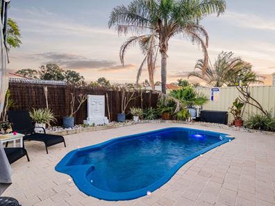 27 Wildflower Circle, Ellenbrook WA 6069