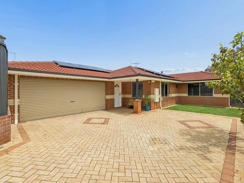 2/7 Almurta Street, Nollamara WA 6061