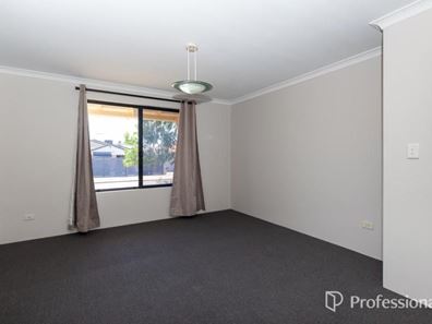 1 Mcwhae Gardens, Bayswater WA 6053