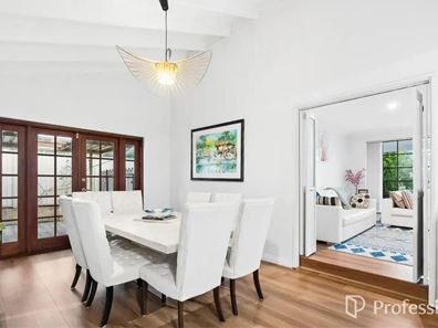 16 Gloucester Court, Willetton WA 6155