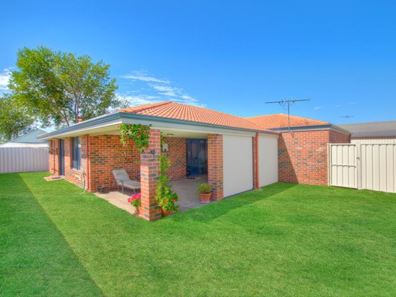 2/17 Stanford Drive, Abbey WA 6280