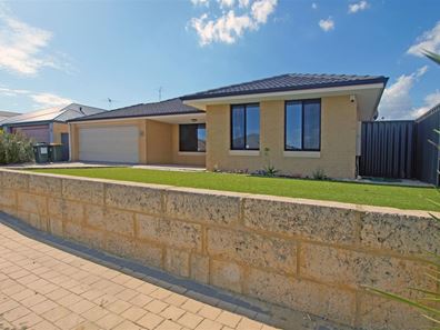 25 Hookstone Drive, Landsdale WA 6065