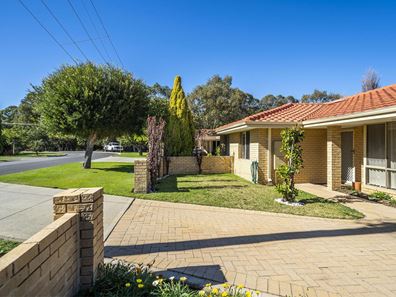 1/4 Talbot Road, Woodlands WA 6018