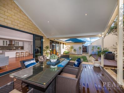 12 Malibu Entrance, Iluka WA 6028