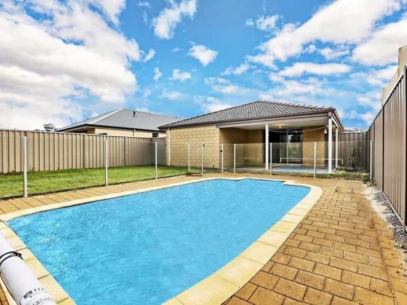 21 Bain Square, Forrestfield WA 6058