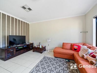 2/113 Amherst Road, Canning Vale WA 6155