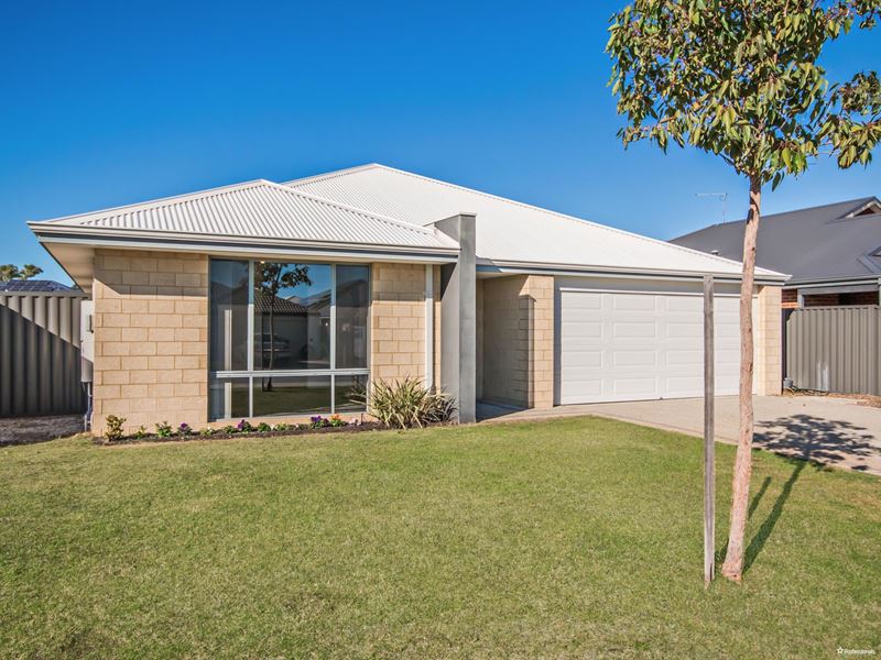 13 Malachite Road, Byford WA 6122