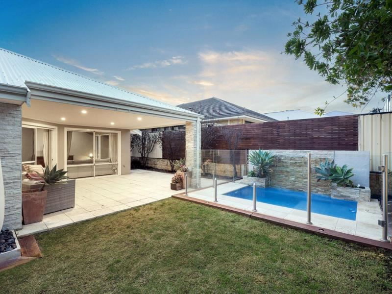 41 Elmhurst Drive, Clarkson WA 6030