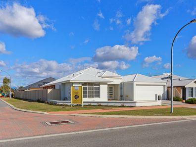 73 Suffolk Street, Caversham WA 6055