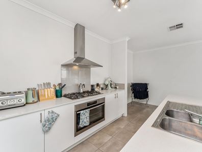 35 Wollomai Road, Baldivis WA 6171