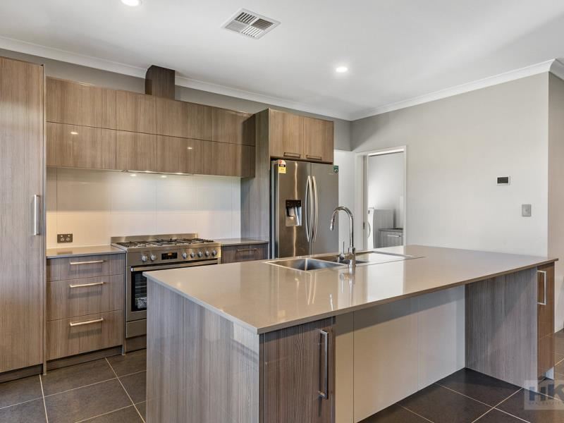 12 Weenit Road, Ellenbrook