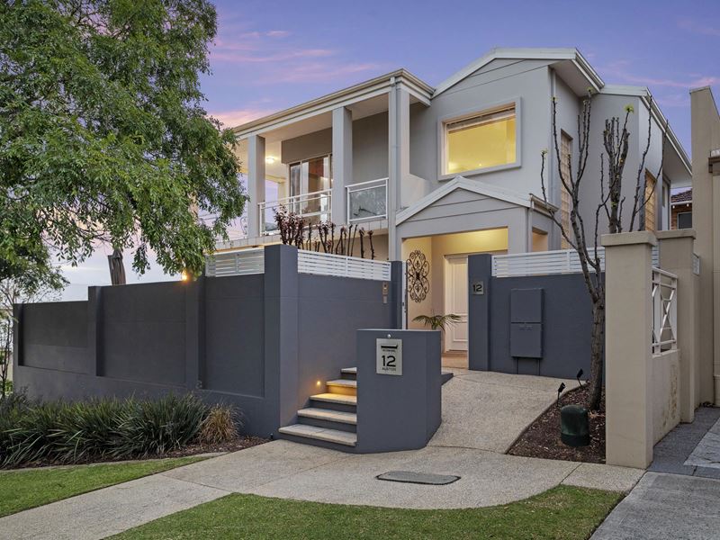 12 Alston Avenue, Como