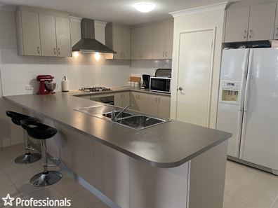 35 Mclachlan Turn, Byford WA 6122