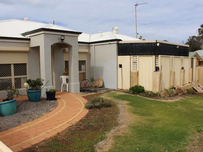 7 Mitchell Heights, Dongara