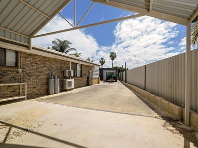 5 Jabiru Way, Waggrakine WA 6530