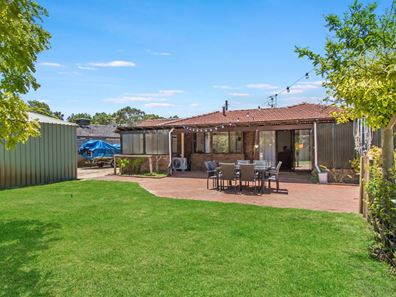 86 Seabrooke Ave, Rockingham WA 6168