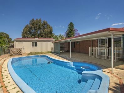 11 Agati Place, Forrestfield WA 6058