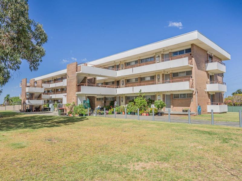 6/8 Fortini Court, Hamilton Hill