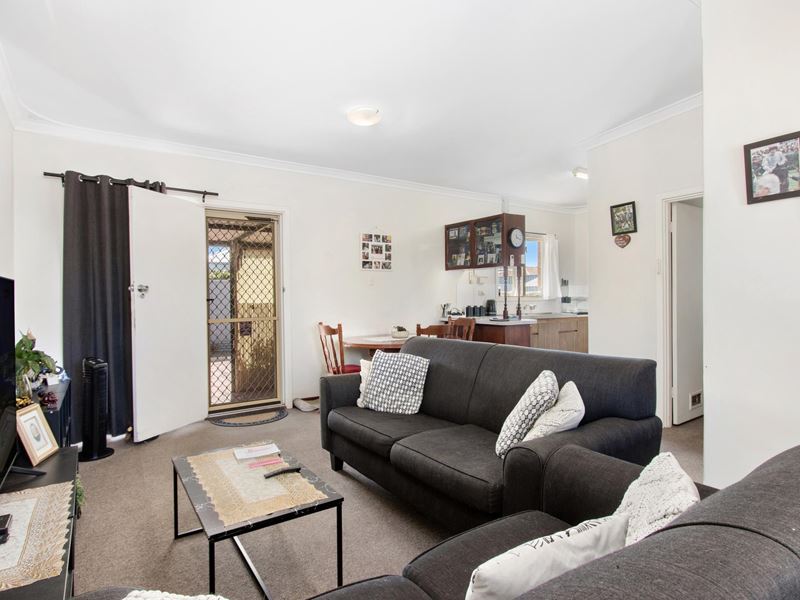 3/16 Griggs Way, Rockingham