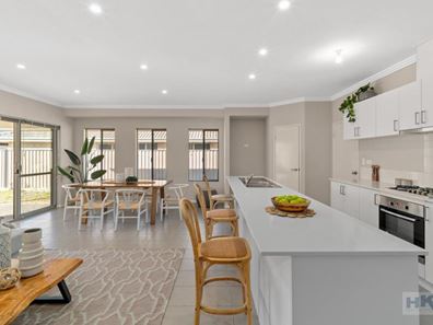 21 Wilderness Way, Aveley WA 6069