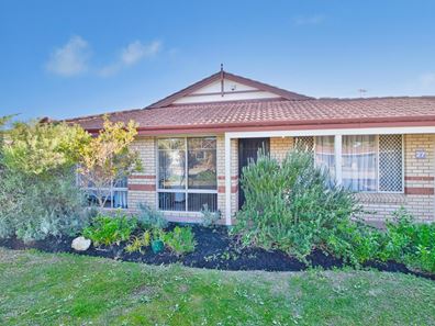 27 Parkland Drive, Warnbro WA 6169