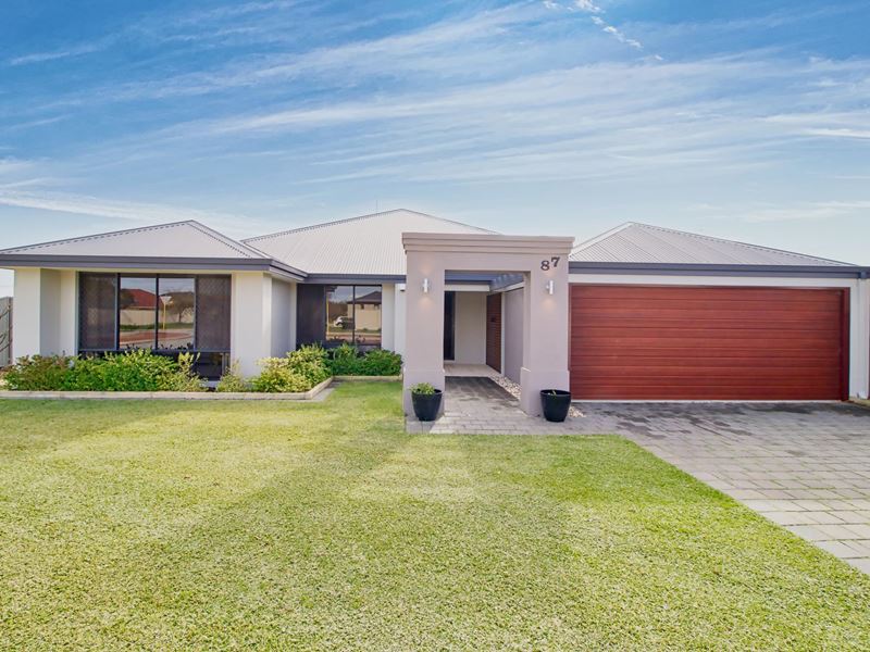 87 Harrington Waters Drive, Waikiki