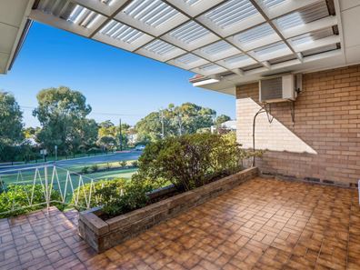 41 Curtis Road, Melville WA 6156