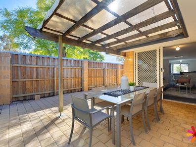 35C Coolgardie Street, St James WA 6102