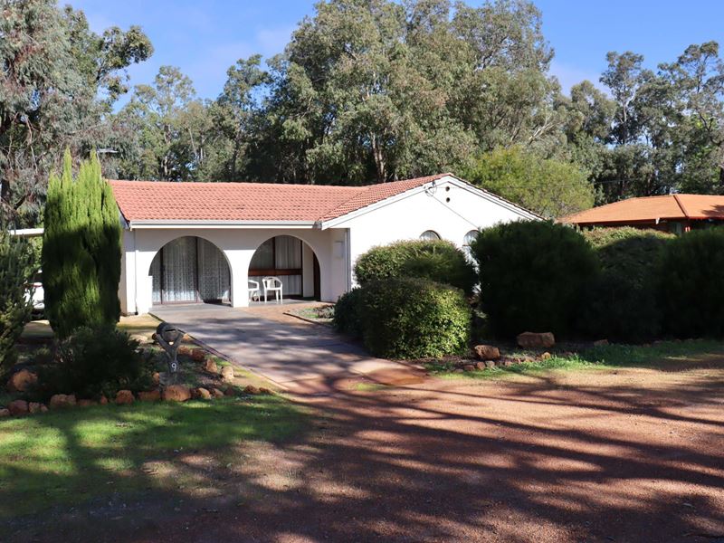 9 Hollett Road, Stoneville