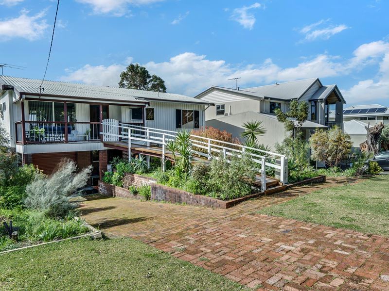 4 Tara Street, Dawesville