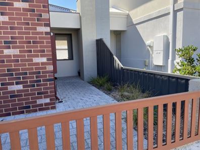 15 Quendamia Lane, Mandurah WA 6210