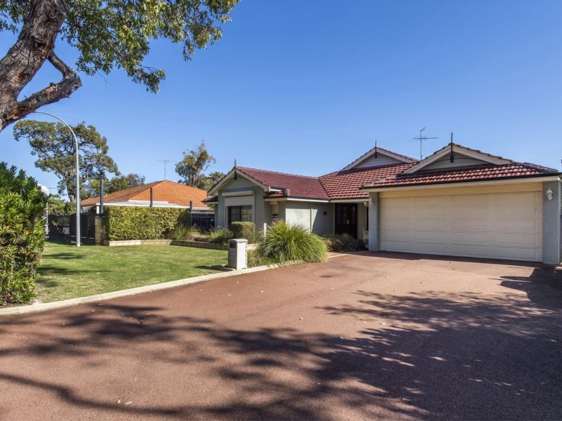 6 Annie Place, Coodanup