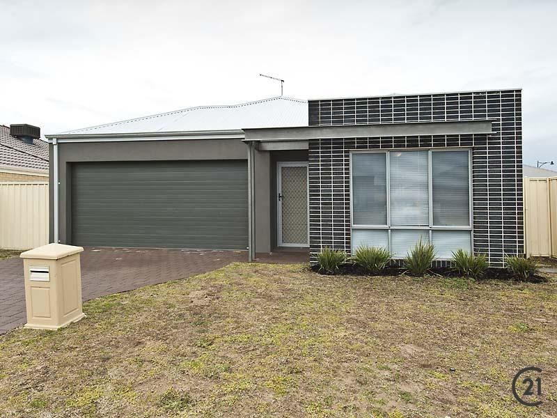 19 Waterview Way, Singleton WA 6175