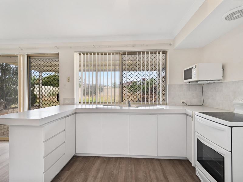 8 Bellbird Avenue, Huntingdale