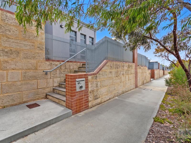 91 Aviator Boulevard, Clarkson